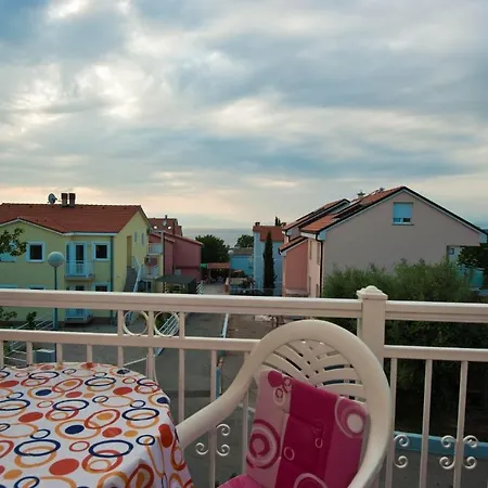 And Apartment Njivice